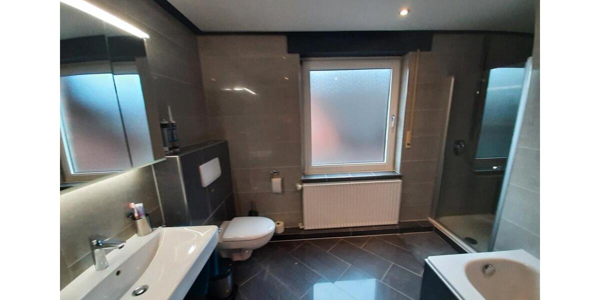Etagenwohnung Oelde - 5 Zimmer, 133 m&sup2;, 268.000&euro; | Angebot:27113575