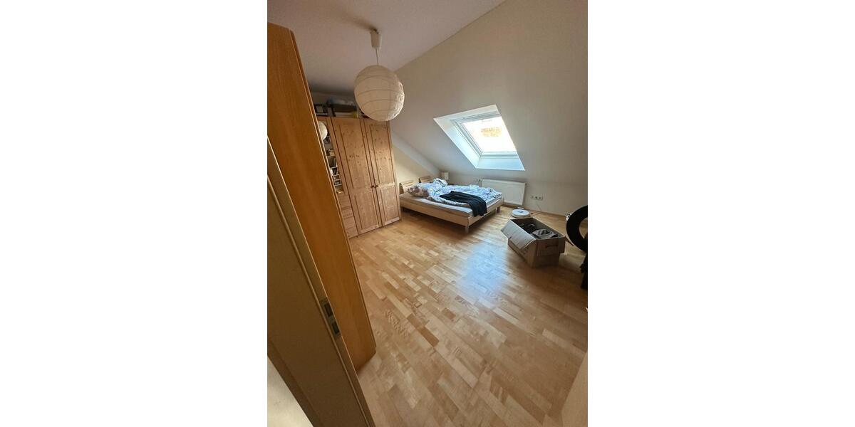 Dachgeschoßwohnung Bad Wünnenberg - 4 Zimmer, 105 m&sup2;, 1.000&euro; | Angebot:25887343