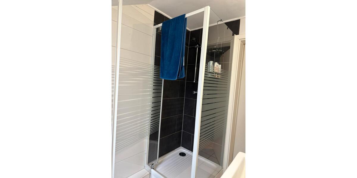 Dachgeschoßwohnung Lippstadt - 2 Zimmer, 50 m&sup2;, 620&euro; | Angebot:26566422