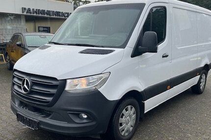 Mercedes-Benz Sprinter 142.400 km 26.490 &euro; Rietberg 33397