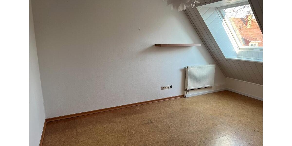 Dachgeschoßwohnung Geseke - 6 Zimmer, 180 m&sup2;, 890&euro; | Angebot:26461476