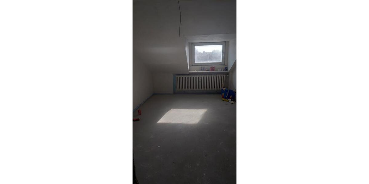 Dachgeschoßwohnung Beckum - 7 Zimmer, 120 m&sup2;, 150.000&euro; | Angebot:26412234