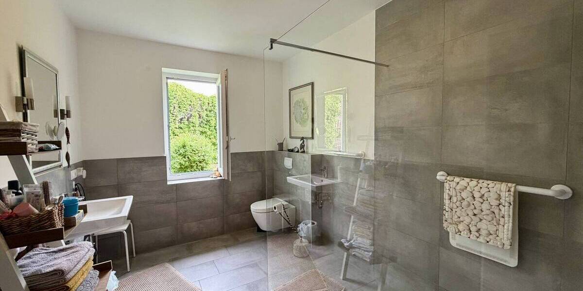 Bungalow Salzkotten / Mantinghausen Mantinghausen - 4 Zimmer, 127 m&sup2;, 399.000&euro; | Angebot:26715381