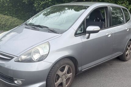 Honda Jazz 231.000 km 1.400 &euro; Soest 59494