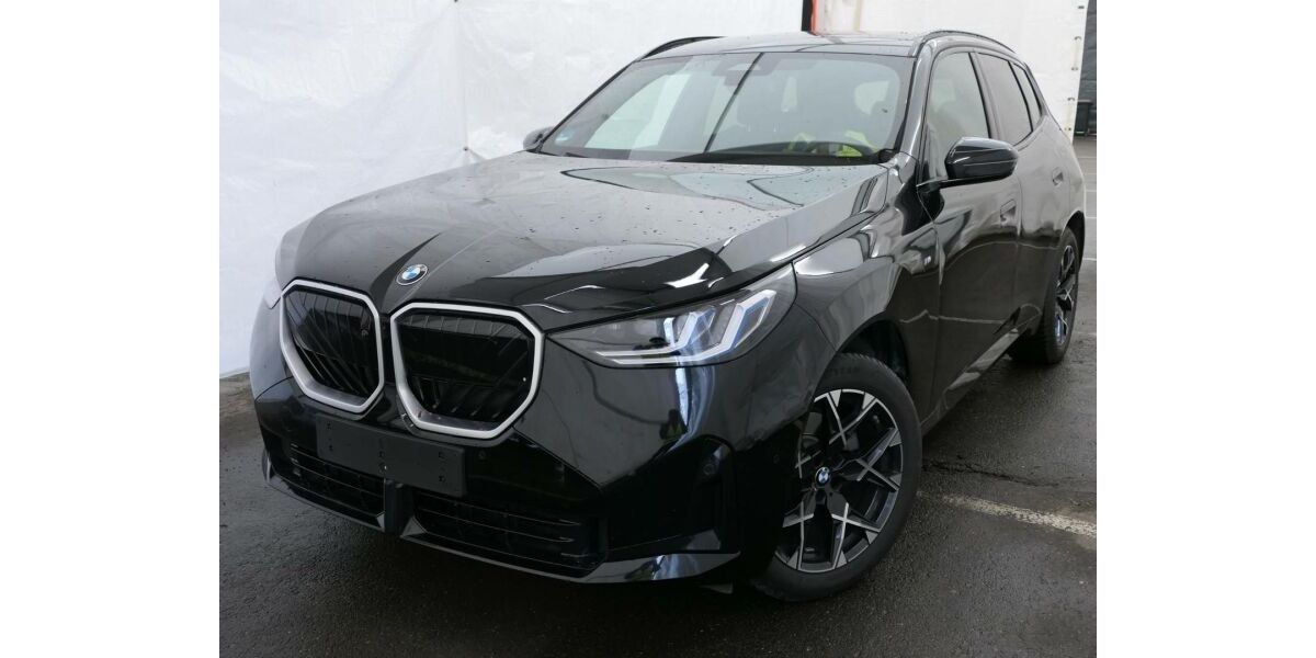 BMW X3 15.600 km 51.440 &euro; Paderborn 33100
