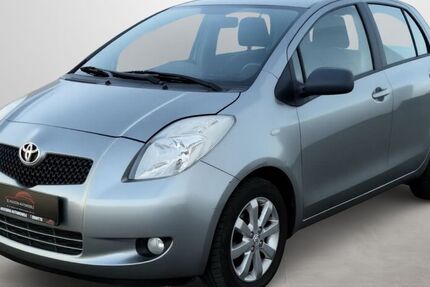 Toyota Yaris 129.000 km 4.999 &euro; Erwitte 59597