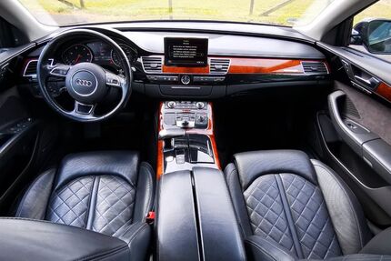 Audi A8 194.295 km 17.699 &euro; Soest 59494