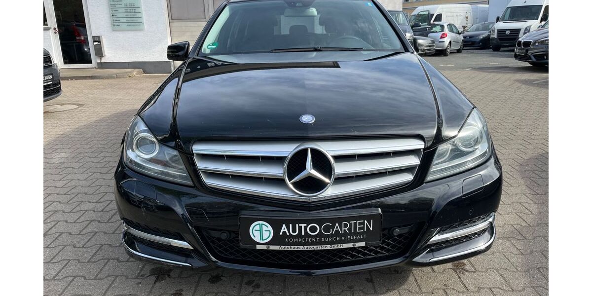 Mercedes-Benz C 220 292.000 km 4.850 &euro; Paderborn 33098