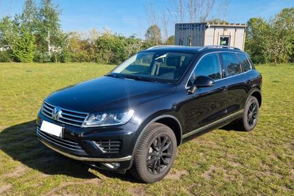 VW Touareg 152.000 km 17.950 &euro; Rietberg 33397