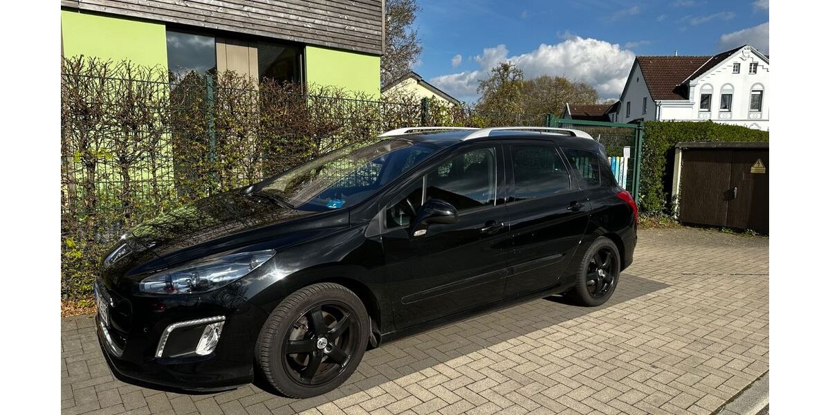 Peugeot 308 142.988 km 4.990 &euro; Soest 59494