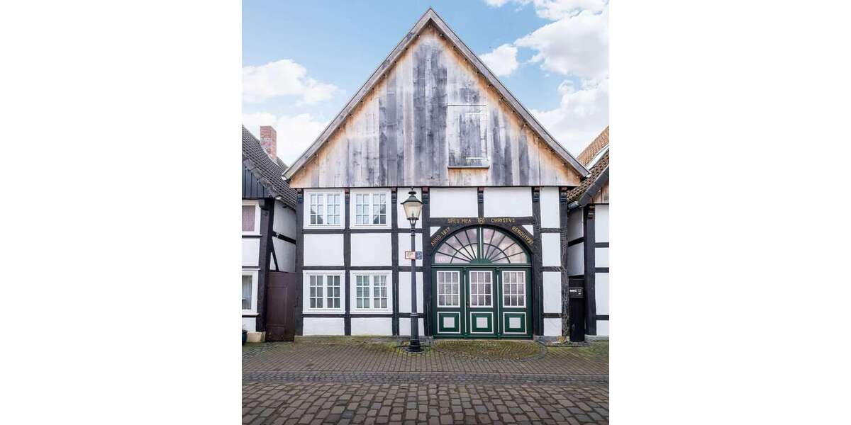 Einfamilienhaus Rheda-Wiedenbrück / Rheda Rheda - 8 Zimmer, 250 m&sup2;, 440.000&euro; | Angebot:25992426