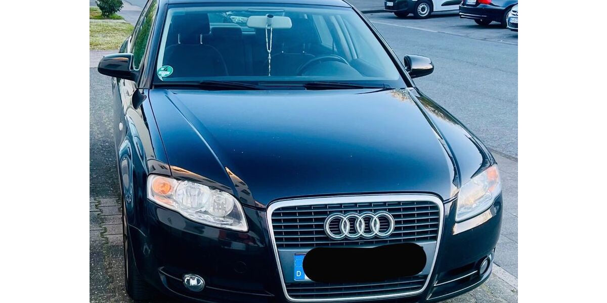 Audi A4 261.590 km 2.500 &euro; Paderborn 33104