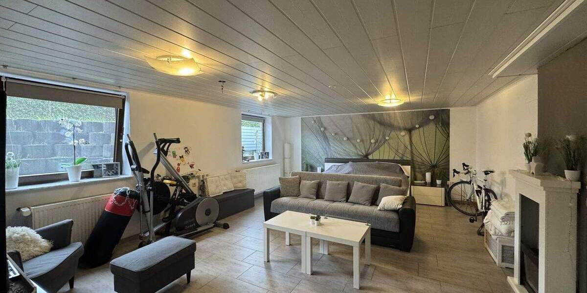 Einfamilienhaus Salzkotten - 7 Zimmer, 130 m&sup2;, 499.000&euro; | Angebot:25743958