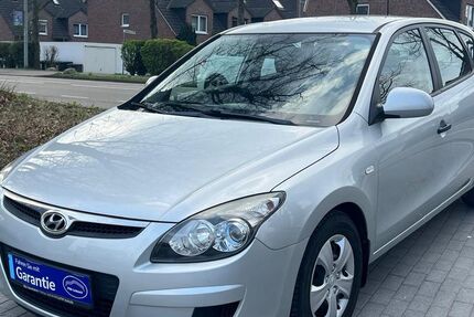 Hyundai i30 163.555 km 2.490 &euro; Paderborn 33100