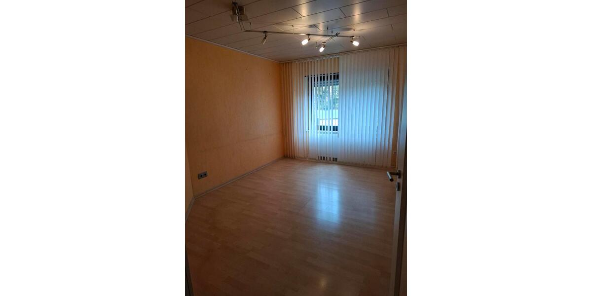 Erdgeschoßwohnung Lippstadt Bad Waldliesborn - 5 Zimmer, 136 m&sup2;, 348.000&euro; | Angebot:23371954