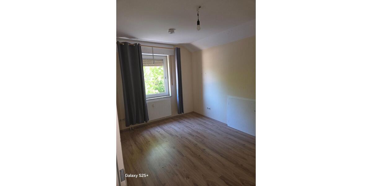 Dachgeschoßwohnung Paderborn - 5 Zimmer, 120 m&sup2;, 963&euro; | Angebot:26678005