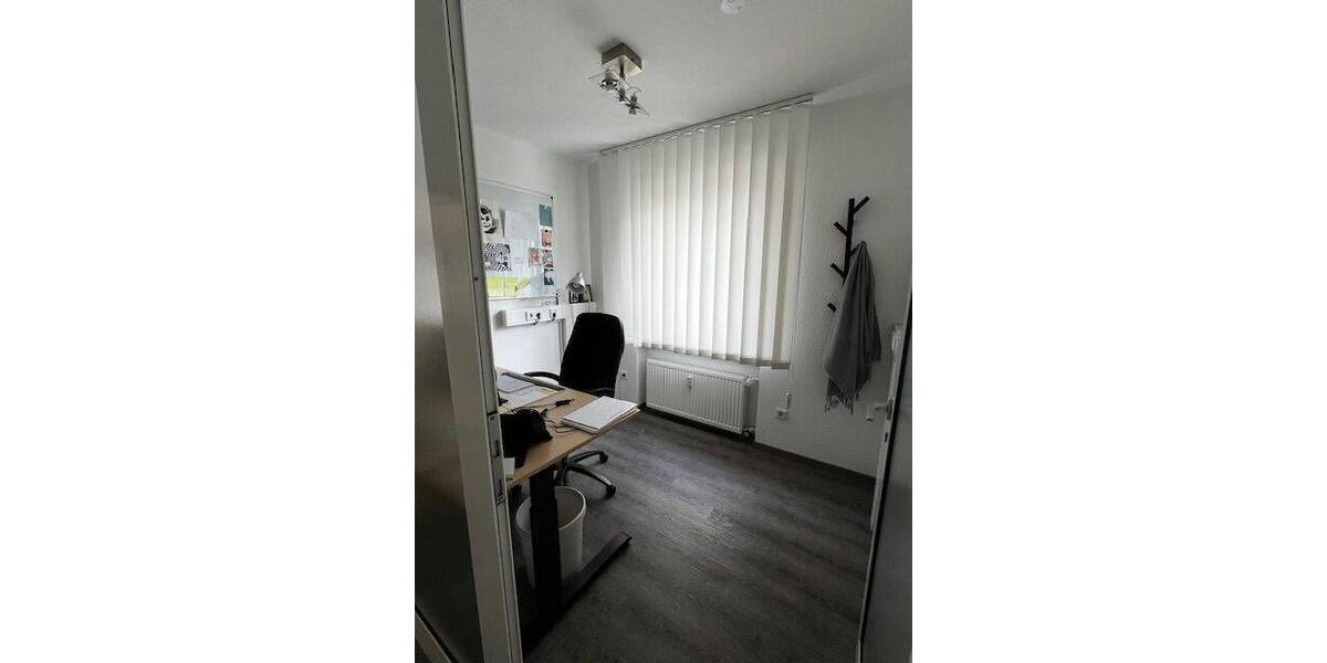 Gewerbeobjekt Lippstadt Kernstadt - 4 Zimmer, 126 m&sup2;, 1.350&euro; | Angebot:25664642