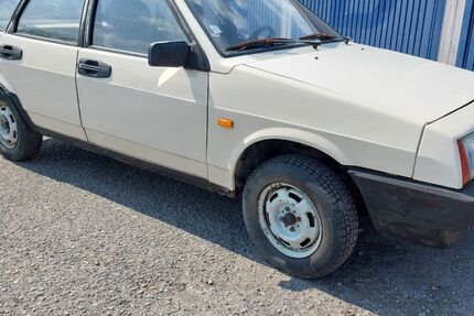 Lada Andere 30.000 km 950 &euro; Soest 59494