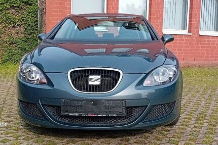 Seat Leon 110.000 km 2.450 &euro; Paderborn 33102