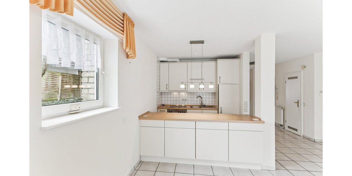 RESERVIERT - Sofort frei: Gepflegte 2-Zimmer-Erdgeschosswohnung mit großem Balkon & Tiefgaragenstellplatz - Erdgeschoßwohnung Bad Sassendorf | Angebot:25851708