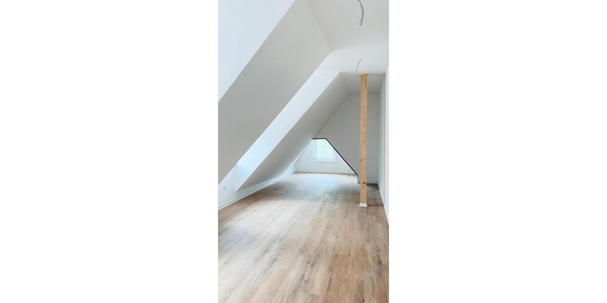 Dachgeschoßwohnung Paderborn - 2 Zimmer, 72 m&sup2;, 1.042&euro; | Angebot:26676319