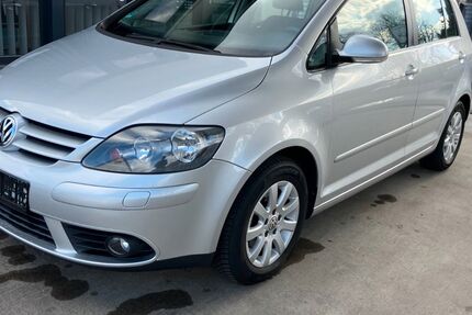 VW Golf 114.000 km 4.950 &euro; Gütersloh 33332