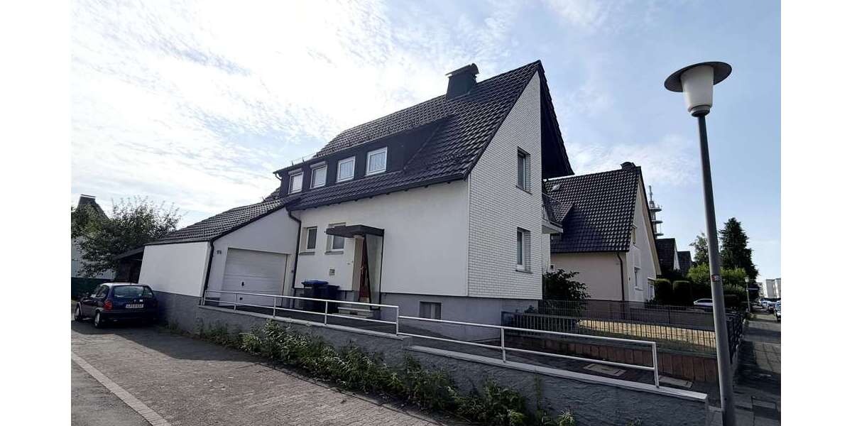 Einfamilienhaus Lippstadt - 6 Zimmer, 130 m&sup2;, 325.000&euro; | Angebot:27176424