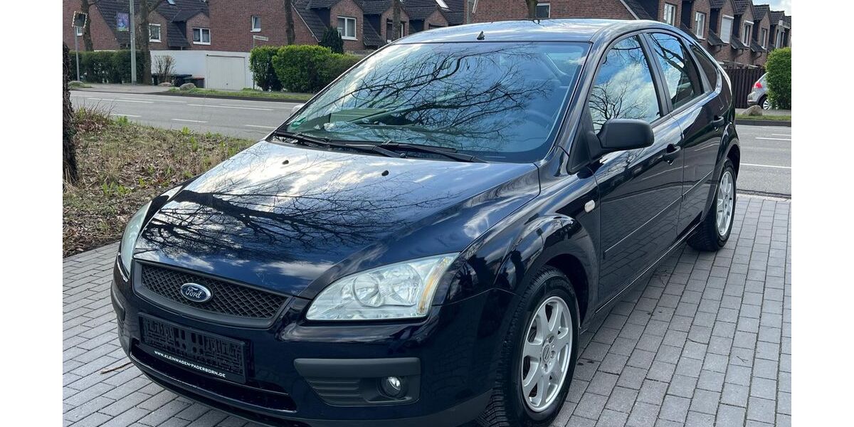 Ford Focus 118.902 km 3.490 &euro; Paderborn 33100