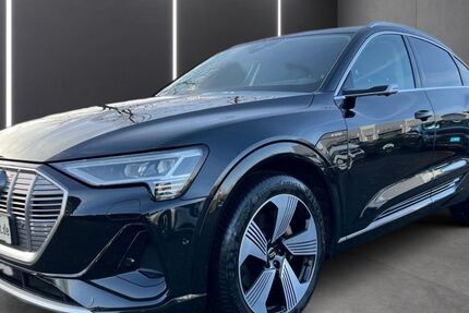 Audi e-tron 48.009 km 41.590 &euro; Warstein-Belecke 59581