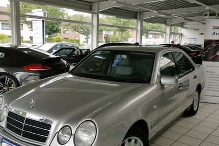 Mercedes-Benz E 200 42.000 km 13.990 &euro; Gütersloh 33332
