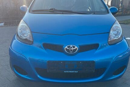 Toyota Aygo (X) 107.500 km 3.000 &euro; Herzebrock .- Clarholz 33442