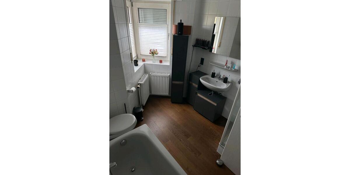 Dachgeschoßwohnung Herzebrock-Clarholz Clarholz - 4 Zimmer, 100 m&sup2;, 820&euro; | Angebot:26704297