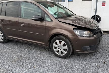 VW Touran 170.649 km 4.400 &euro; Möhnesee-Körbecke 59519