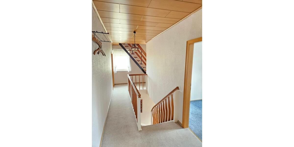 Einfamilienhaus Büren - 7 Zimmer, 160 m&sup2;, 335.000&euro; | Angebot:25861538