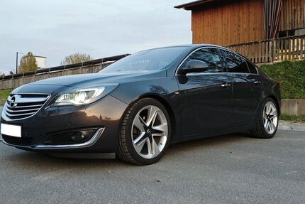 Opel Insignia 217.000 km 6.000 &euro; Rüthen 59602
