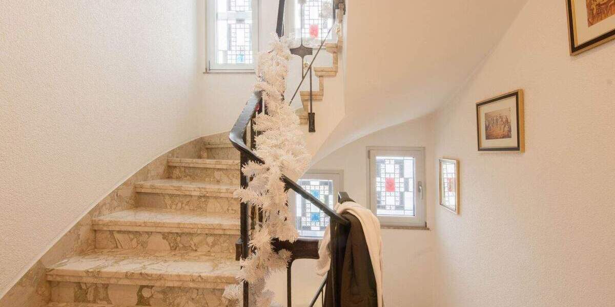 Einfamilienhaus Paderborn Kernstadt - 9 Zimmer, 303 m&sup2;, 950.000&euro; | Angebot:25703026