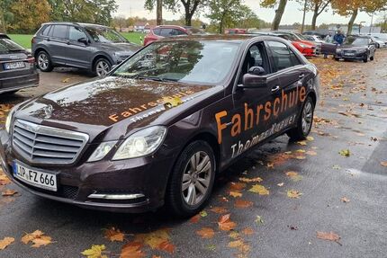 Mercedes-Benz E 200 174.500 km 13.900 &euro; Paderborn 33104