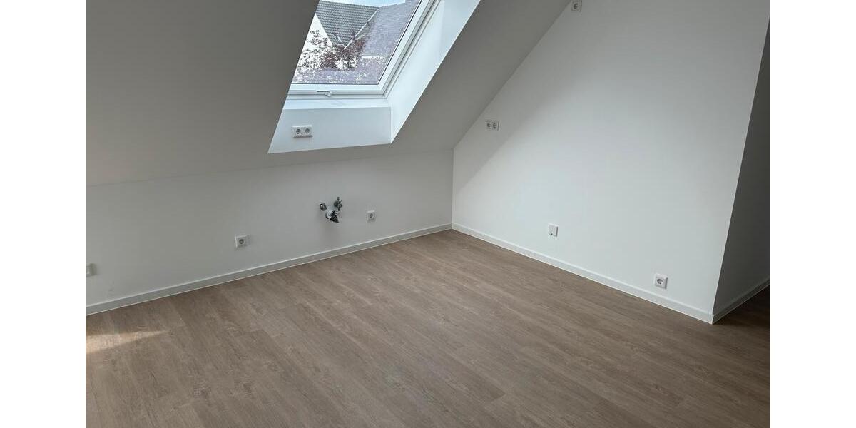 Dachgeschoßwohnung Paderborn Elsen - 3 Zimmer, 76 m&sup2;, 1.096&euro; | Angebot:25832730