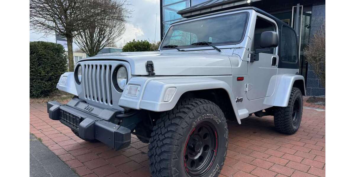 Jeep Wrangler 83.261 km 26.500 &euro; Lippstadt 59557