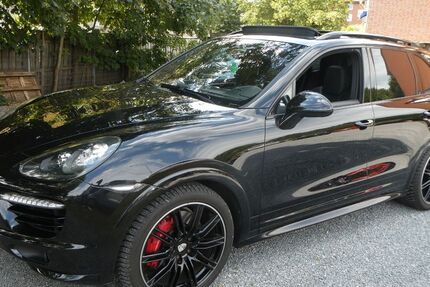 Porsche Cayenne 194.000 km 25.999 &euro; Paderborn 33100