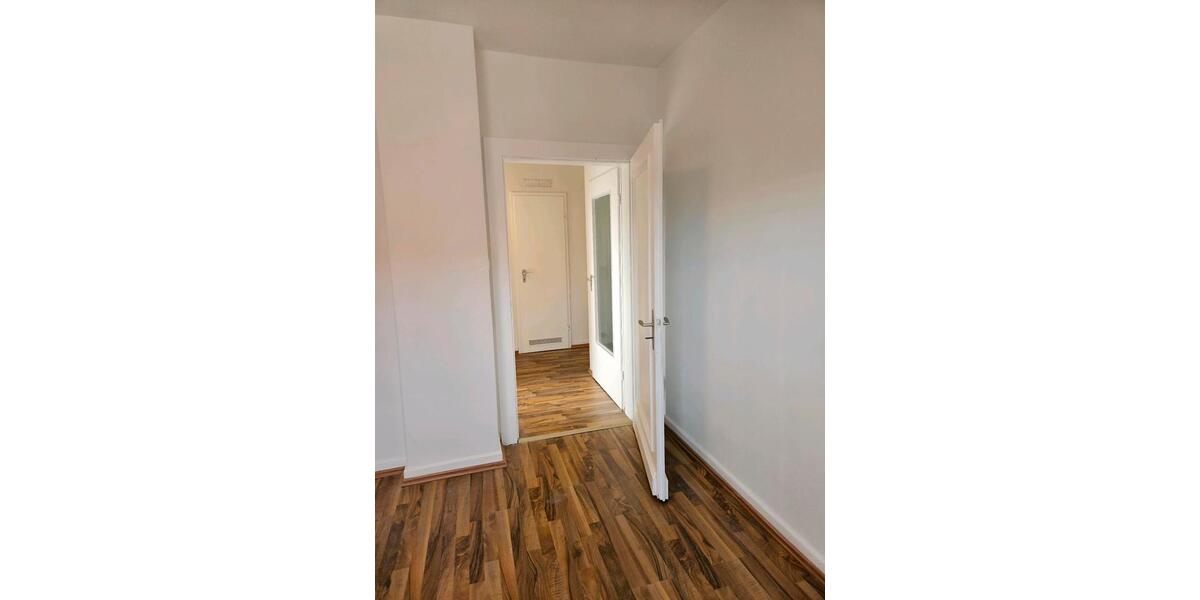 Dachgeschoßwohnung Gütersloh - 3 Zimmer, 45 m&sup2;, 590&euro; | Angebot:24454270