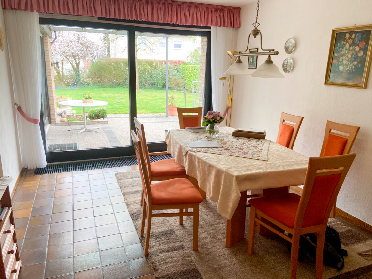 Bungalow Gütersloh Innenstadt - 5 Zimmer, 120 m&sup2;, 275.000&euro; | Angebot:25899839