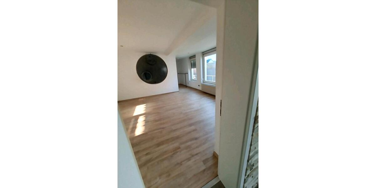 Erdgeschoßwohnung Salzkotten - 3 Zimmer, 139 m&sup2;, 259.000&euro; | Angebot:25247836