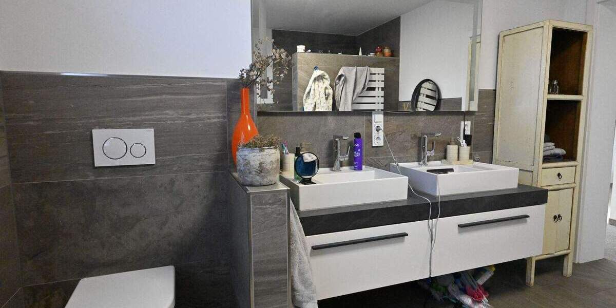 Einfamilienhaus Lippstadt Bad Waldliesborn - 8 Zimmer, 240 m&sup2;, 850.000&euro; | Angebot:25850608