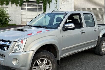 Isuzu D-Max 203.000 km 6.500 &euro; Soest 59494