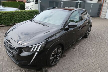 Peugeot 208 60.300 km 14.190 &euro; Verl 33415