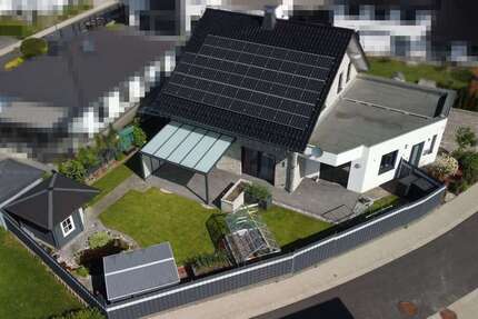 Haus Bad Wünnenberg - 8 Zimmer, 214 m&sup2;, 499.000&euro; | Angebot:25804529