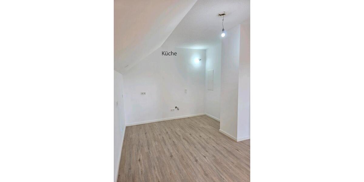 Dachgeschoßwohnung Möhnesee - 3 Zimmer, 85 m&sup2;, 240.000&euro; | Angebot:25079518