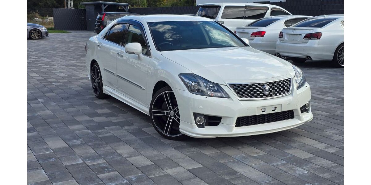 Toyota Crown 115.600 km 18.990 &euro; Büren 33142