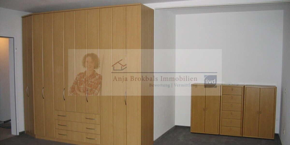 Ruhige Citylage GT: Geräumiges Apartment mit großem Balkon und Stellplatz - für Käufer provisionsfrei - 1- Gütersloh | Angebot:20189855